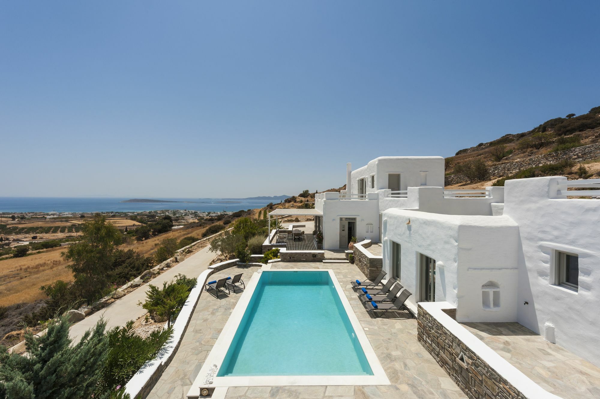Niriides Luxury Villas Aliki  Exterior photo
