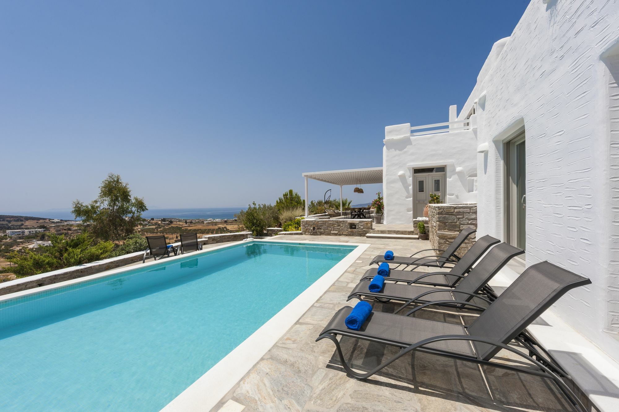 Niriides Luxury Villas Aliki  Exterior photo